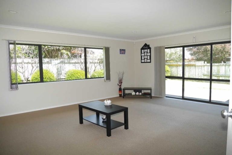 Photo of property in 4 Monarch Place, Paraparaumu Beach, Paraparaumu, 5032