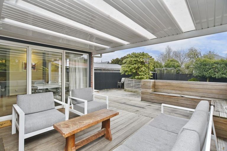 Photo of property in 57 Liverton Crescent, Bishopdale, Christchurch, 8053