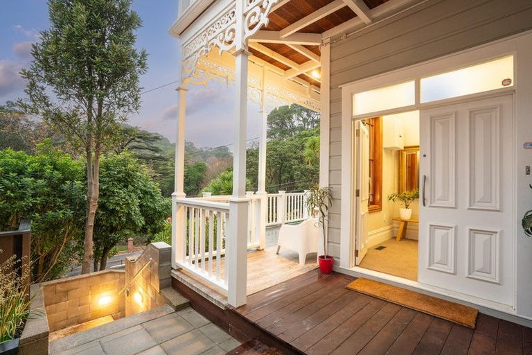 Photo of property in 64 Glenmore Street, Northland, Wellington, 6012