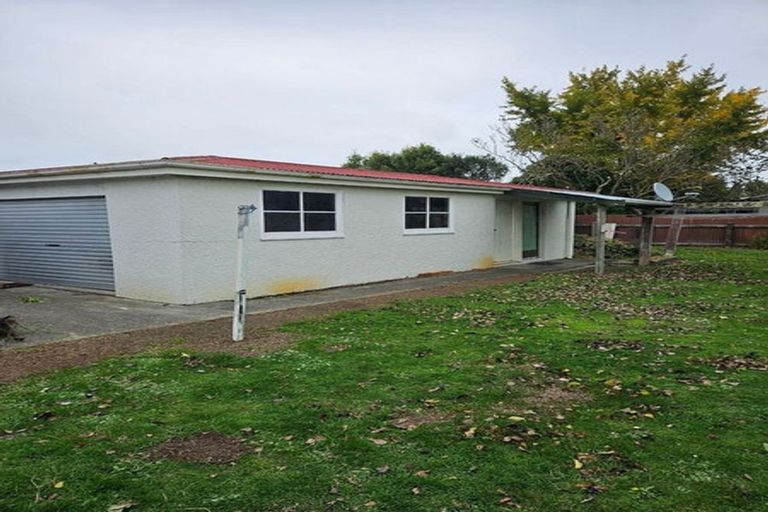 Photo of property in 32 Pitama Road, Awapuni, Palmerston North, 4412