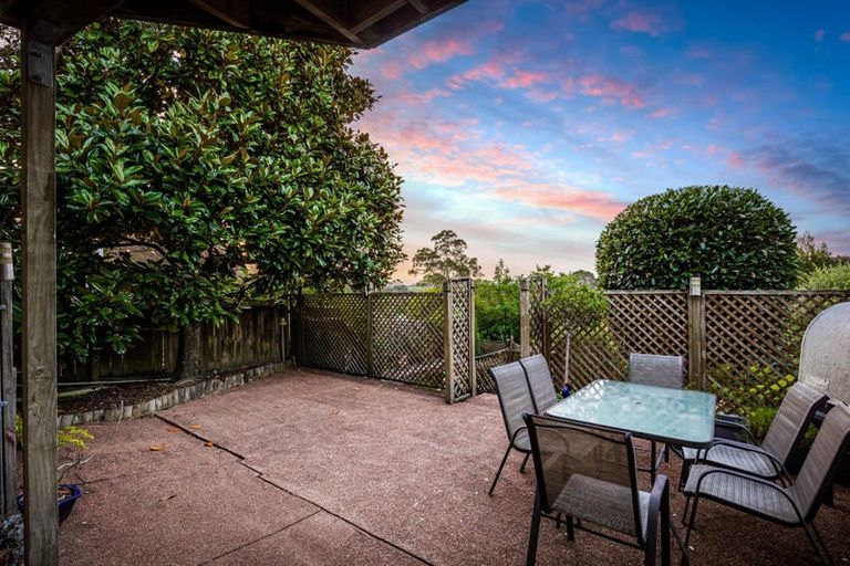 Photo of property in 470 Don Buck Road, Massey, Auckland, 0614