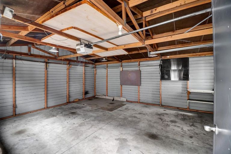 Photo of property in 181 Tukapa Street, Westown, New Plymouth, 4310