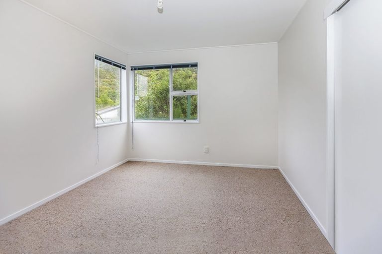 Photo of property in 7a Buxton Avenue, Karori, Wellington, 6012