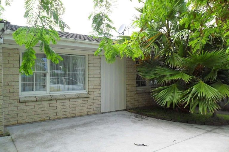 Photo of property in 2/341 Pakuranga Road, Pakuranga Heights, Auckland, 2010