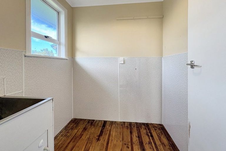 Photo of property in 25 Camellia Avenue, Aramoho, Whanganui, 4500