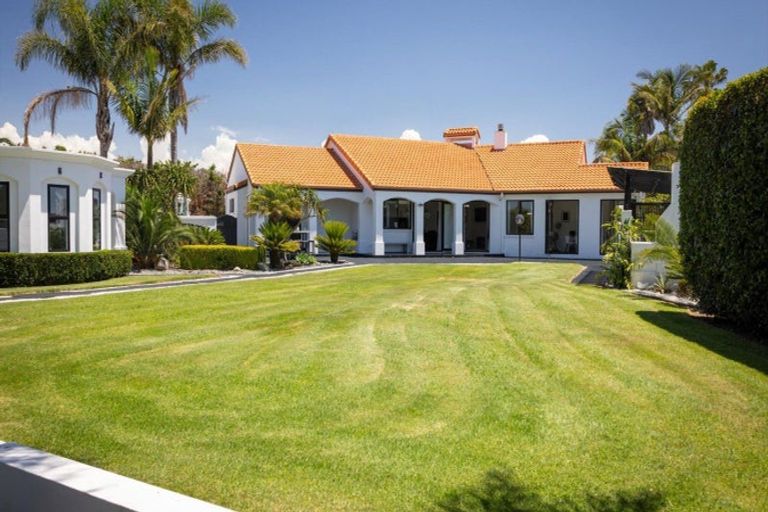 Photo of property in 15 Saint Clair Place, Papamoa Beach, Papamoa, 3118