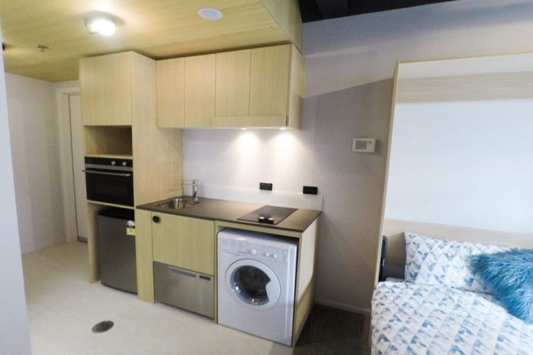 Photo of property in Vedado Apartments, 207/41u Hopper Street, Mount Cook, Wellington, 6011