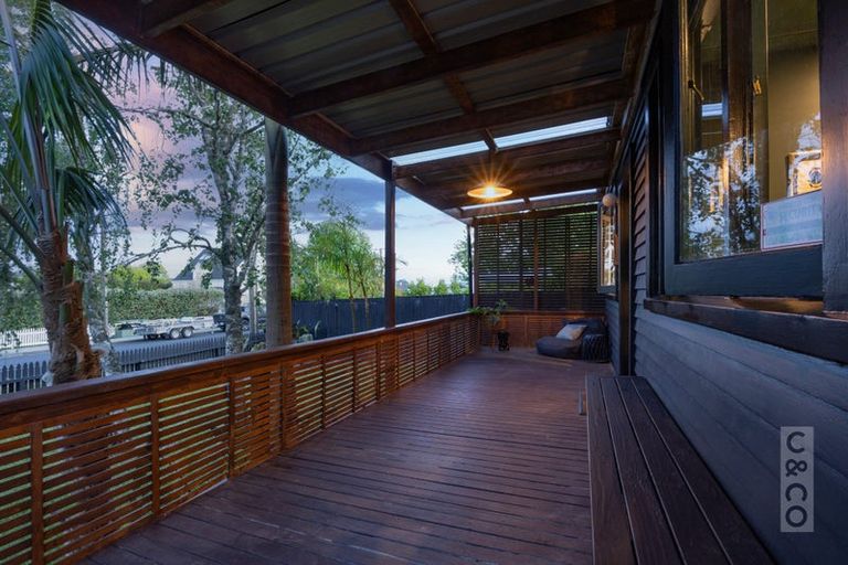 Photo of property in 50 Great North Road, Riverhead, 0820