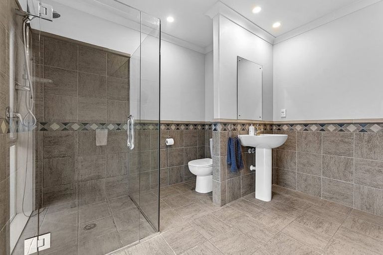 Photo of property in 66 Shelter Drive, Greenhithe, Auckland, 0632