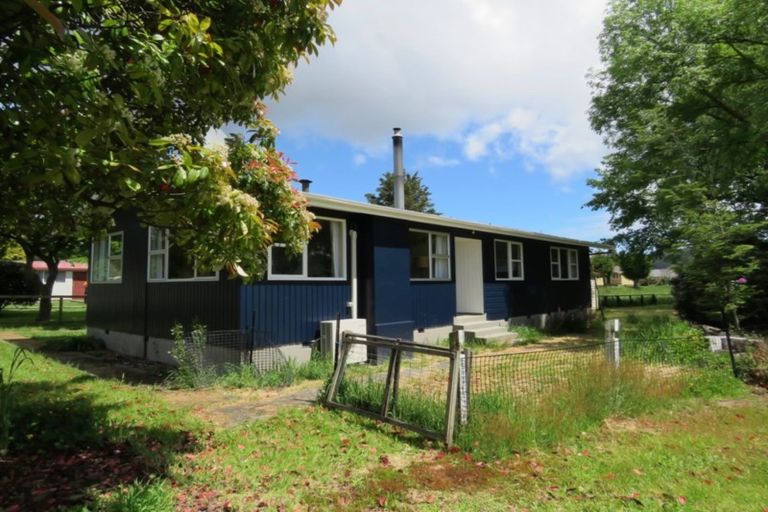Photo of property in 14 Crampton Road, Reefton, 7830