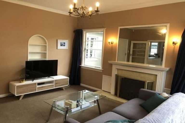 Photo of property in 299 Fitzherbert Avenue, West End, Palmerston North, 4410