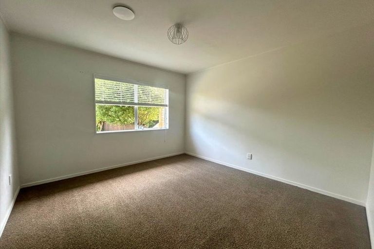 Photo of property in 100a Astley Avenue, New Lynn, Auckland, 0600