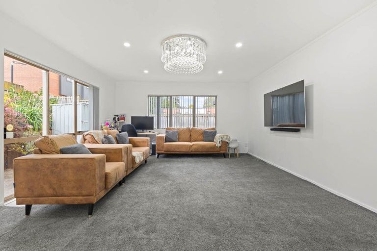 Photo of property in 70c Alfriston Road, Manurewa East, Auckland, 2102