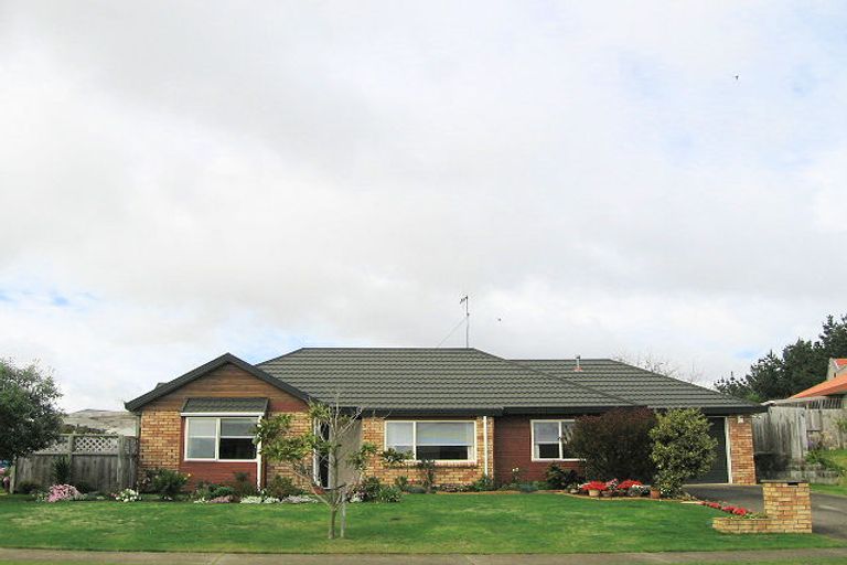Photo of property in 16 Murray Court, Paraparaumu Beach, Paraparaumu, 5032