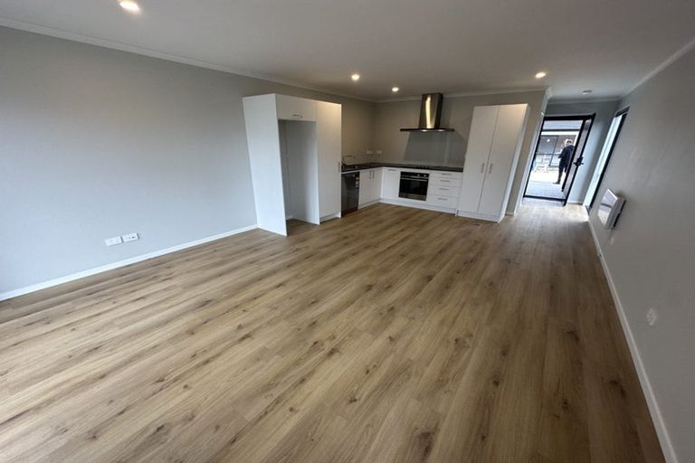 Photo of property in 80 Papatupu Way, Kumeu, 0810