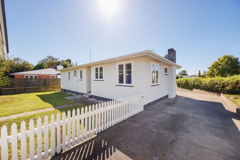 Photo of property in 4 Fairview Place, Feilding, 4702