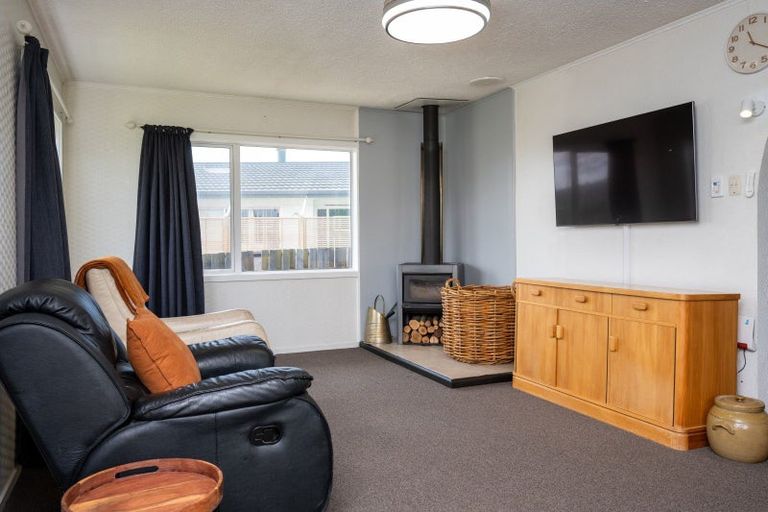 Photo of property in 27 Alexander Avenue, Onekawa, Napier, 4110