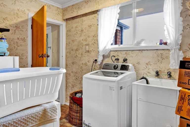 Photo of property in 433 Broadway, Stratford, 4332