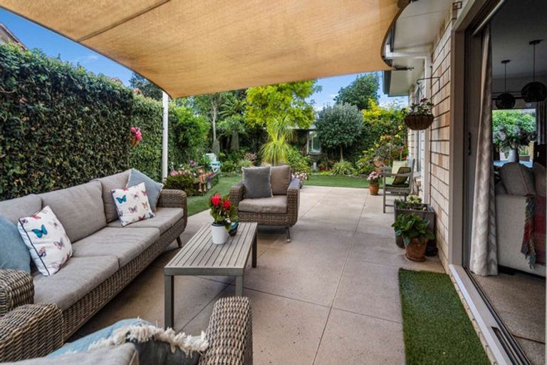 Photo of property in 30 Popata Close, Papamoa Beach, Papamoa, 3118