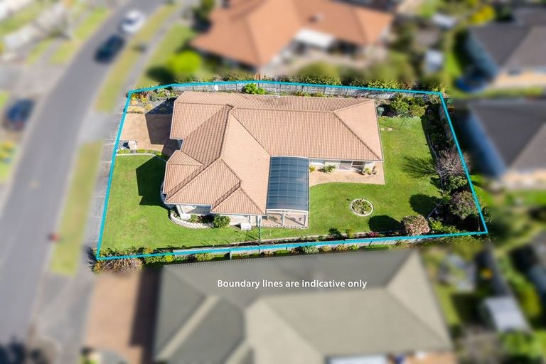 Photo of property in 5 Highfields Terrace, Henderson, Auckland, 0612