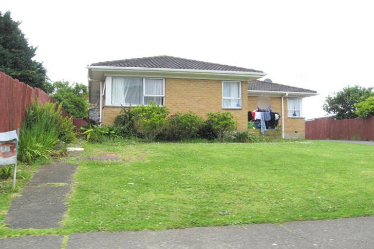 Photo of property in 20 Windrush Close, Mangere, Auckland, 2022