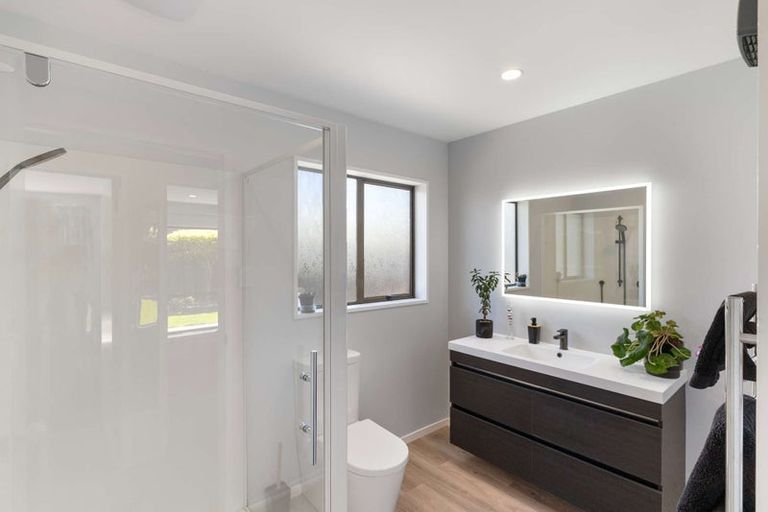 Photo of property in 4 Jacaranda Place, Parklands, Christchurch, 8083