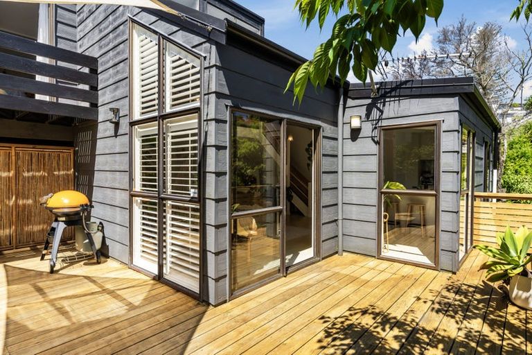 Photo of property in 2/29a Rangatira Road, Birkdale, Auckland, 0626