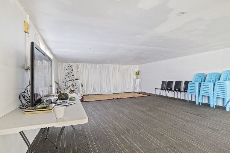 Photo of property in 16 Halswell Street, Mangere East, Auckland, 2024