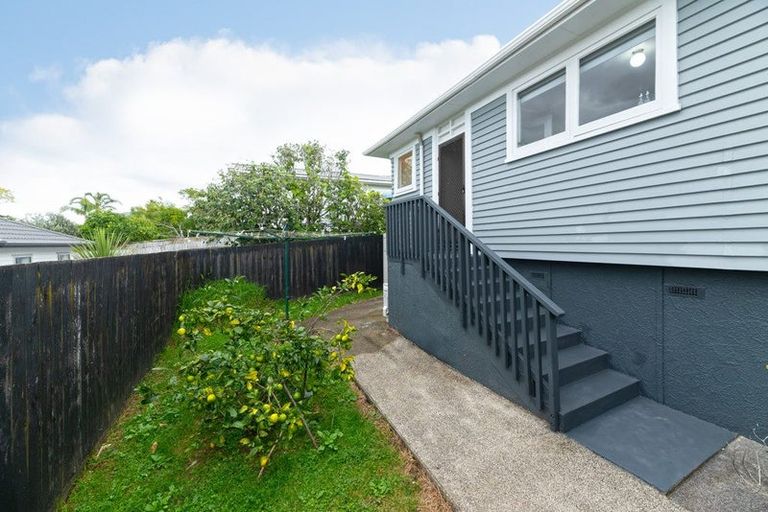 Photo of property in 216a Sturges Road, Henderson, Auckland, 0612