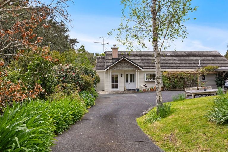 Photo of property in 44 Sandstone Road, Whitford, Manurewa, 2576