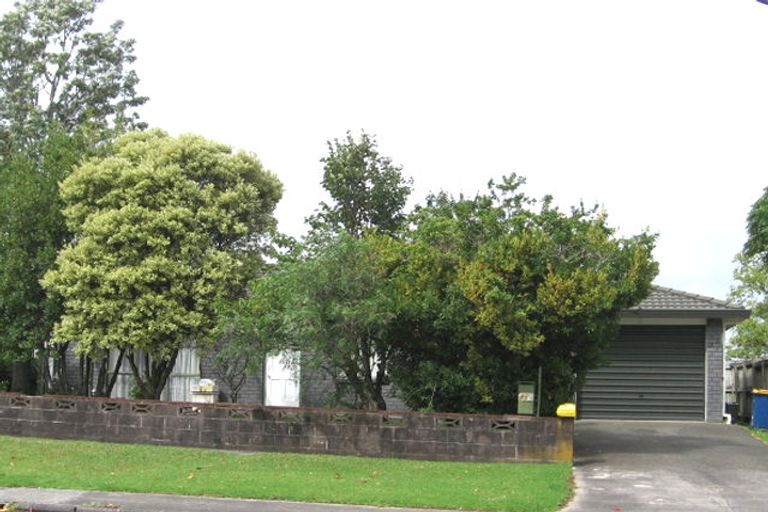 Photo of property in 127 Colwill Road, Massey, Auckland, 0614