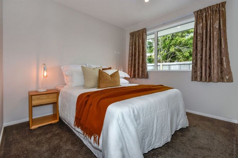 Photo of property in 33 Palmers Road, New Brighton, Christchurch, 8083