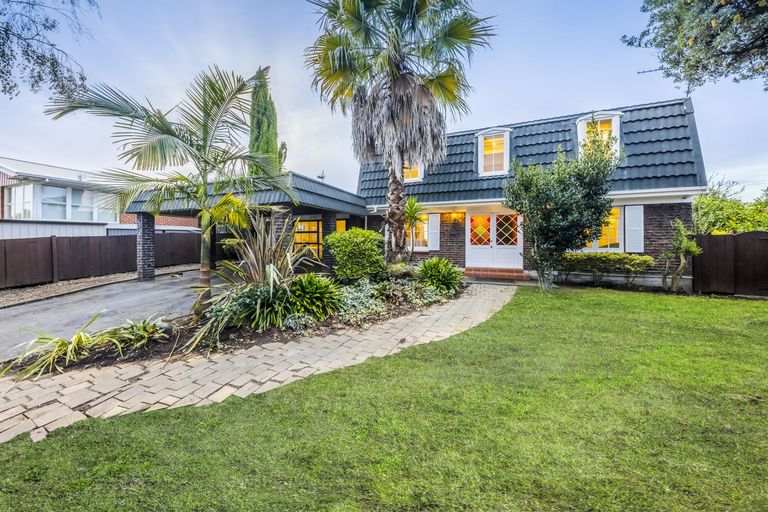 Photo of property in 19 Keeney Court, Papakura, 2110
