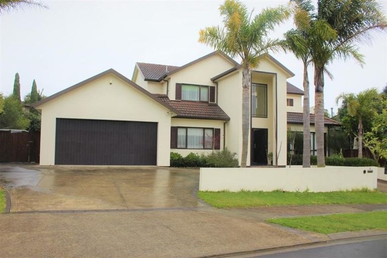 Photo of property in 7 Penwood Close, East Tamaki Heights, Auckland, 2016