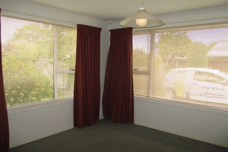 Photo of property in 403 Mairehau Road, Parklands, Christchurch, 8083