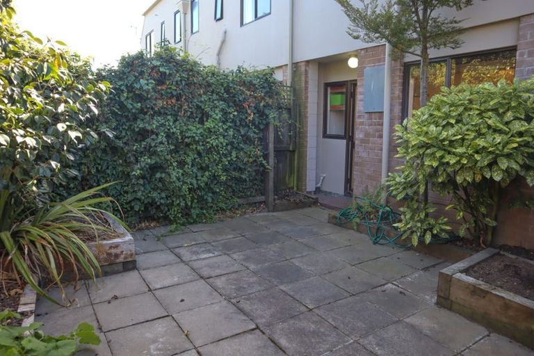 Photo of property in 3/2 Canon Street, St Albans, Christchurch, 8014