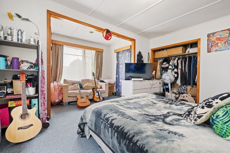 Photo of property in 1 Inverness Avenue, Hamilton East, Hamilton, 3216