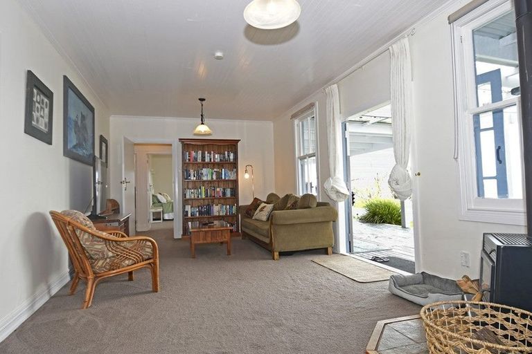 Photo of property in 956 Oneriri Road, Kaiwaka, 0573