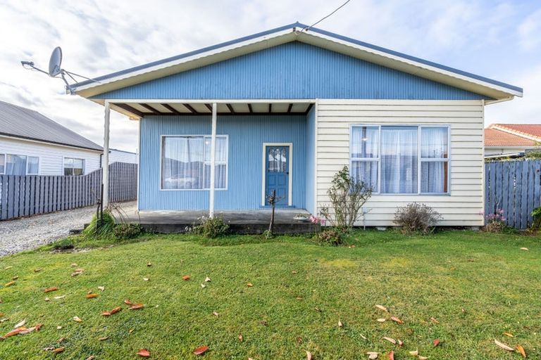 Photo of property in 121 Park Street, Winton, 9720