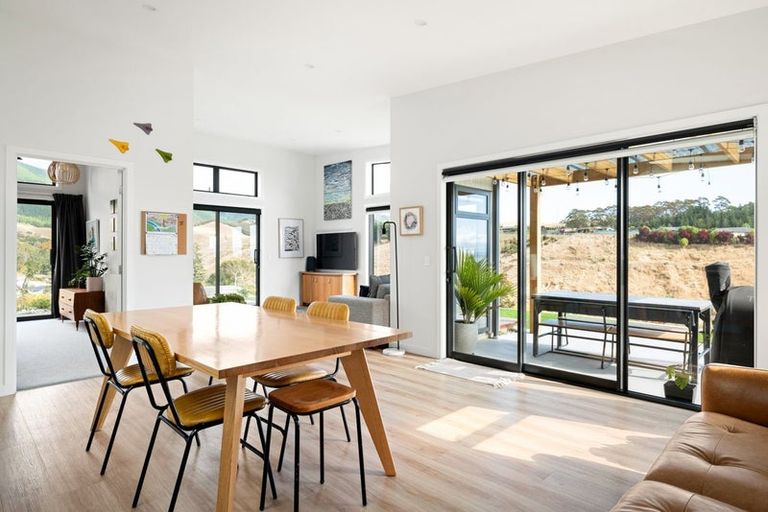 Photo of property in 23 Hill Tops Way, Stoke, Nelson, 7011