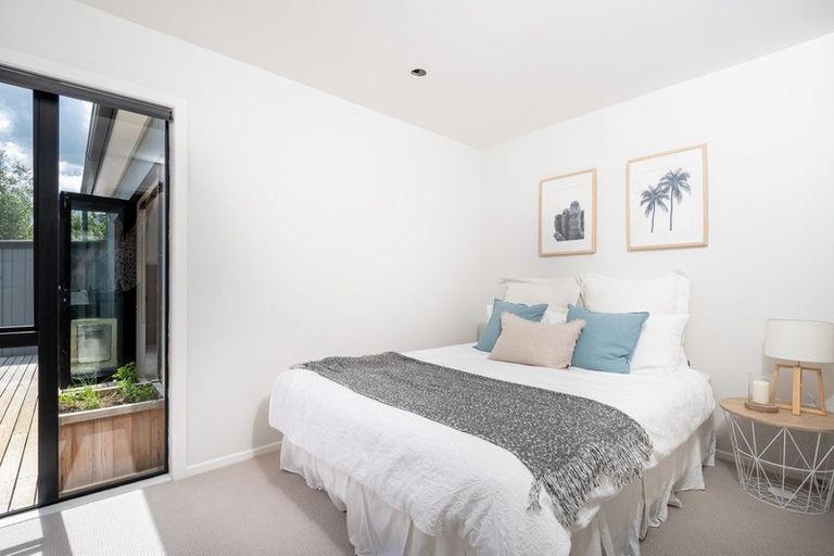 Photo of property in 24a Cambridge Road, Riverhead, 0820