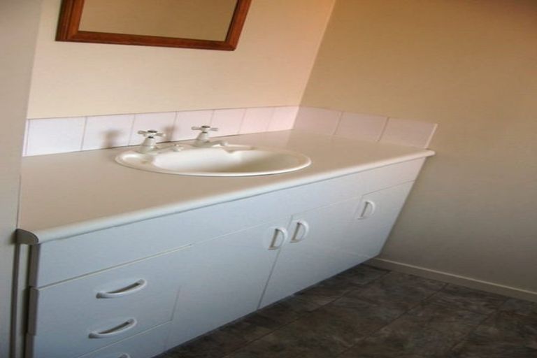 Photo of property in 6 York Tong Place, Addington, Christchurch, 8024