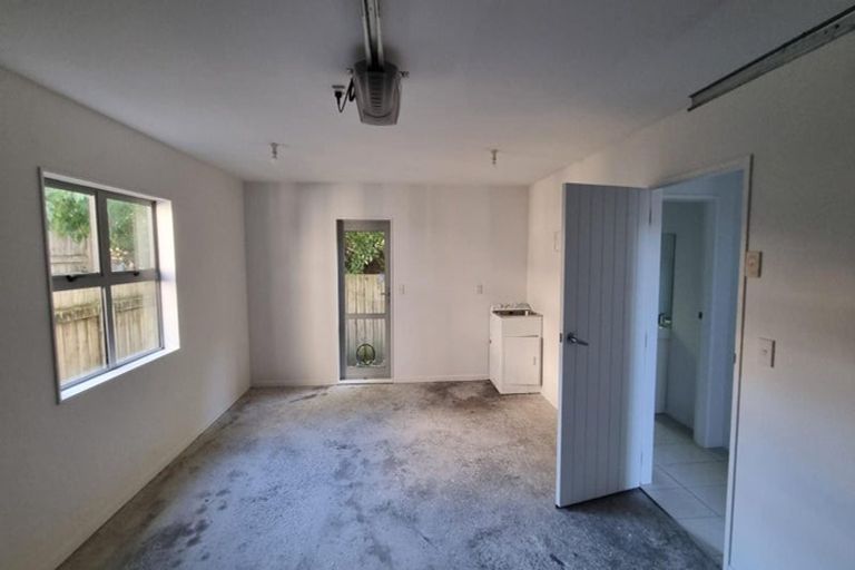 Photo of property in 17a Wantwood Grove, Churton Park, Wellington, 6037