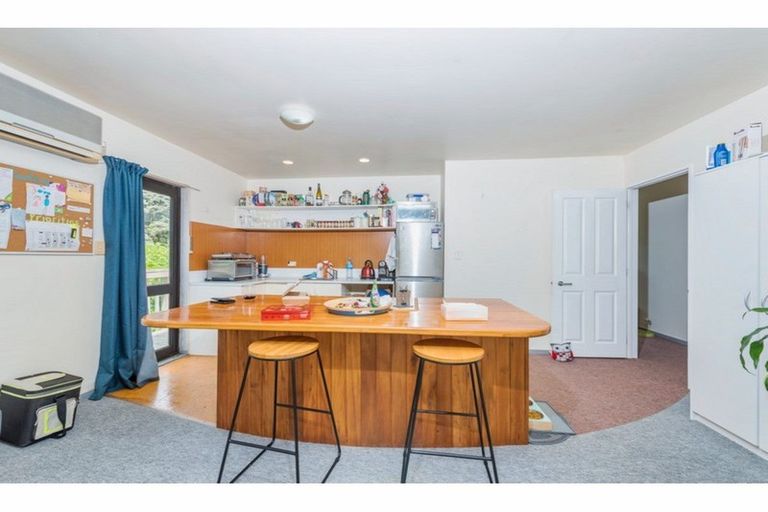 Photo of property in 13 Mceldowney Road, Titirangi, Auckland, 0604