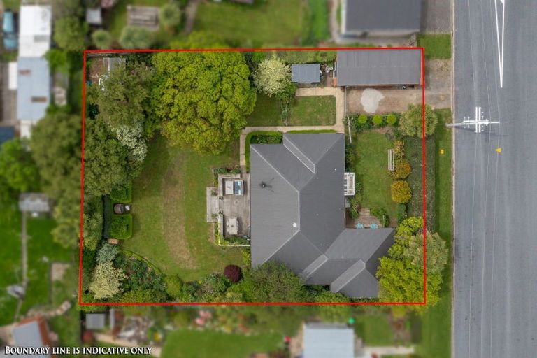 Photo of property in 16 Beaumaris Street, Outram, 9019