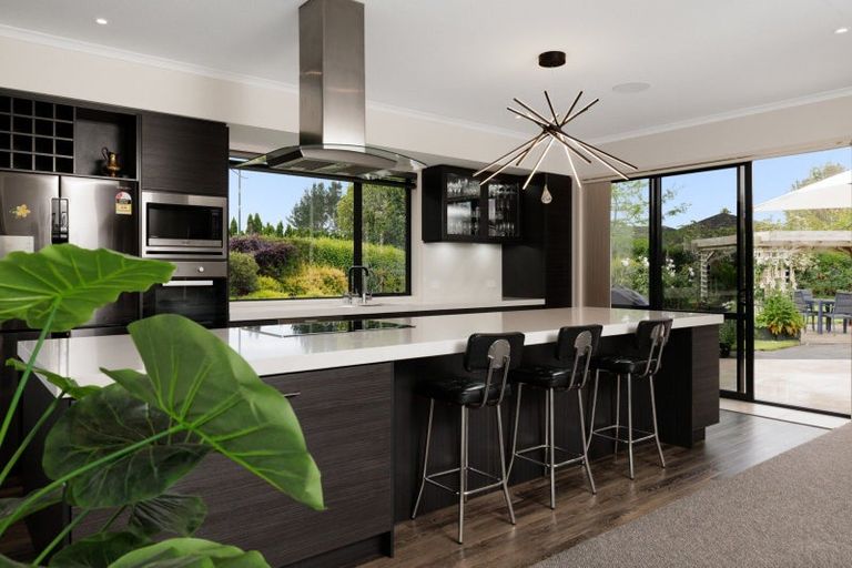 Photo of property in 6r Jason Place, Pyes Pa, Tauranga, 3112