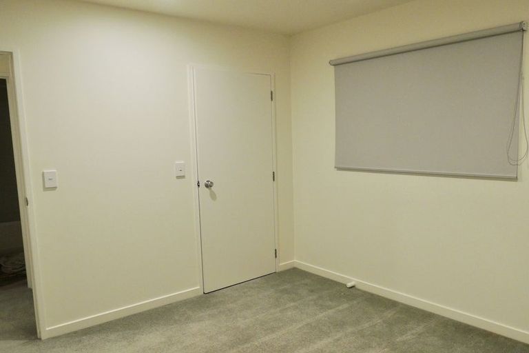 Photo of property in 1/73 Birkdale Road, Birkdale, Auckland, 0626