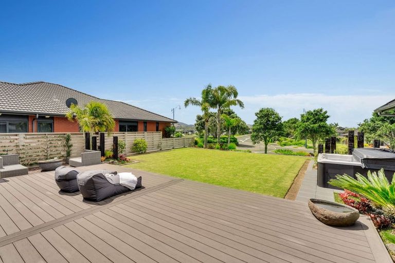 Photo of property in 4 Roseberry Place, Whitianga, 3510