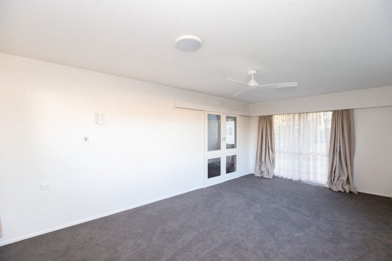 Photo of property in 11 Paul Drive, Ngatea, 3503