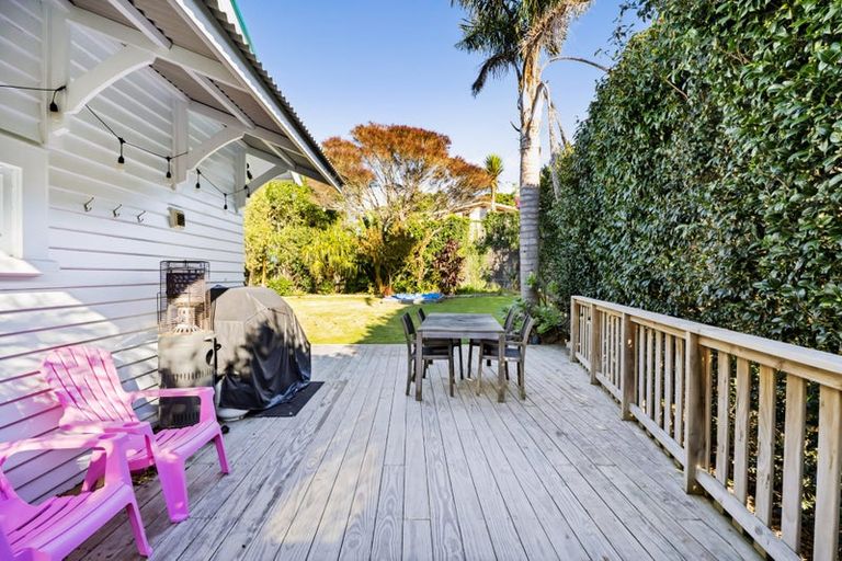 Photo of property in 96 Bayly Road, Blagdon, New Plymouth, 4310